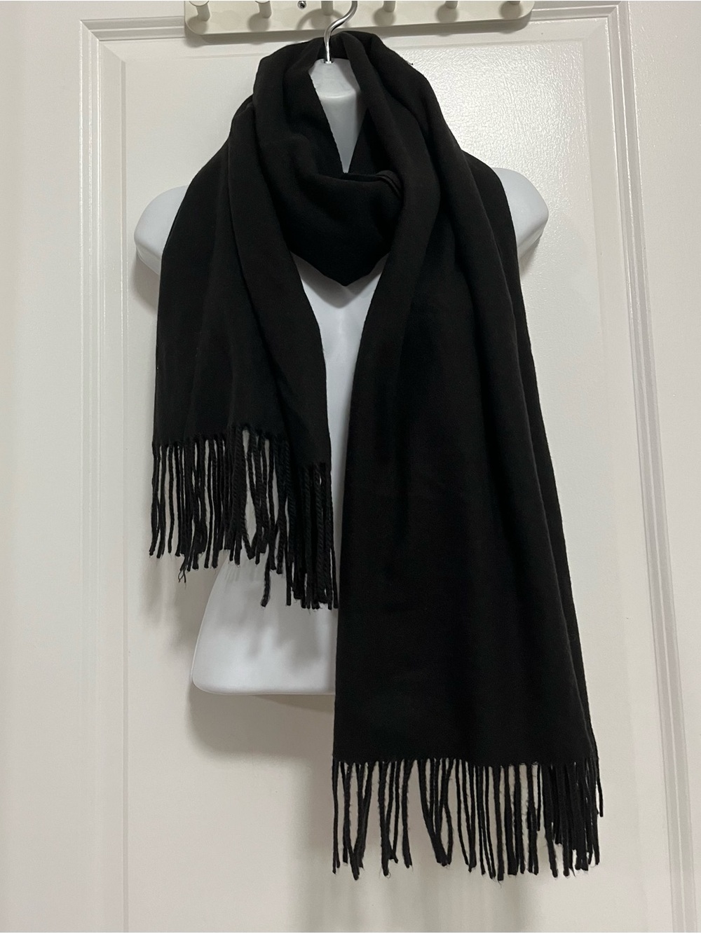 LOOK Cashmere Black Pashmina Scarf 28"x72" with Fringes - Soft Winter Shawl